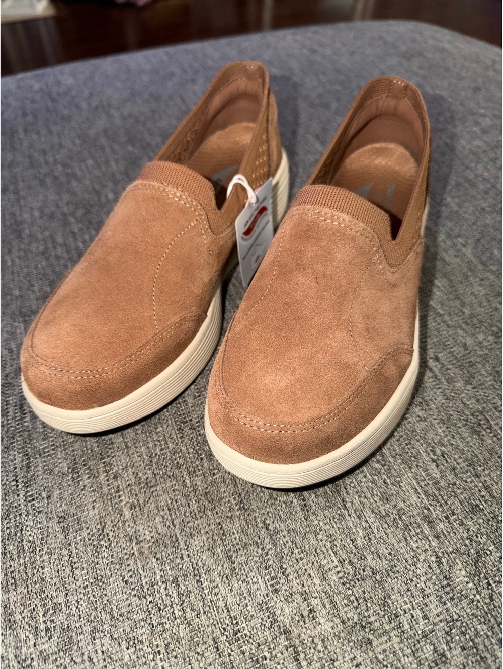 Skechers Arch Fit WMNS 6.5 Spice Chestnut Suede Slip On Loafers 159091 NIB